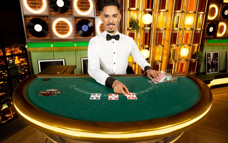 Cách chơi poker giỏi - Hiểu ý nghĩa các vòng cược